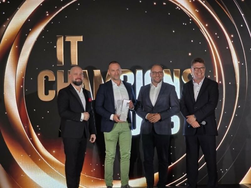 TD SYNNEX won IT RESELLER'S "Specialize Distributor" and "Multicloud" categories at the jubilee IT Champions 2026 gala (2/2).